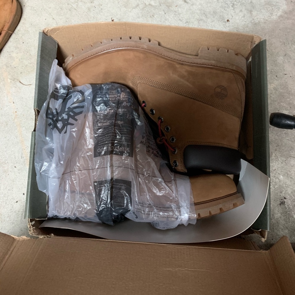 Timberlands - Picture 2 of 4